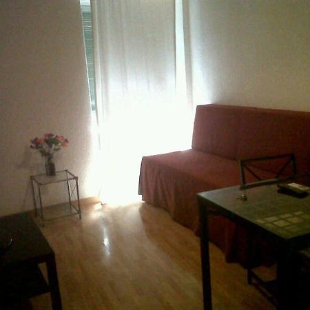 مدريد Km1 Amparo Apartments الغرفة الصورة