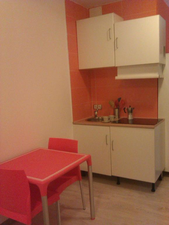 مدريد Km1 Amparo Apartments الغرفة الصورة
